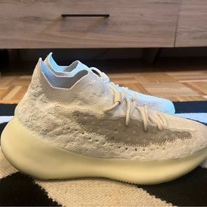 Adidas Yeezy Boost 350 V2